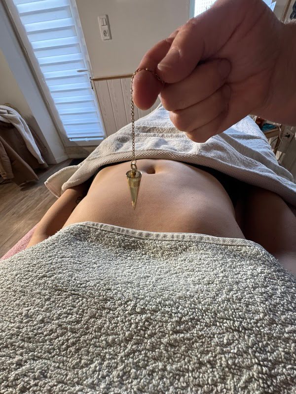 Séance de réharmonisation des chakras au pendule – Les Moments Zen d’Isa, Cholet